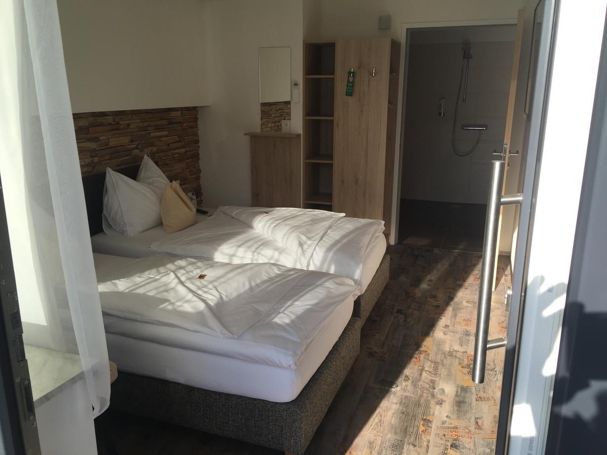Burg Rooms - 24H Self-Check-In Spielberg Bei Knittelfeld Eksteriør billede